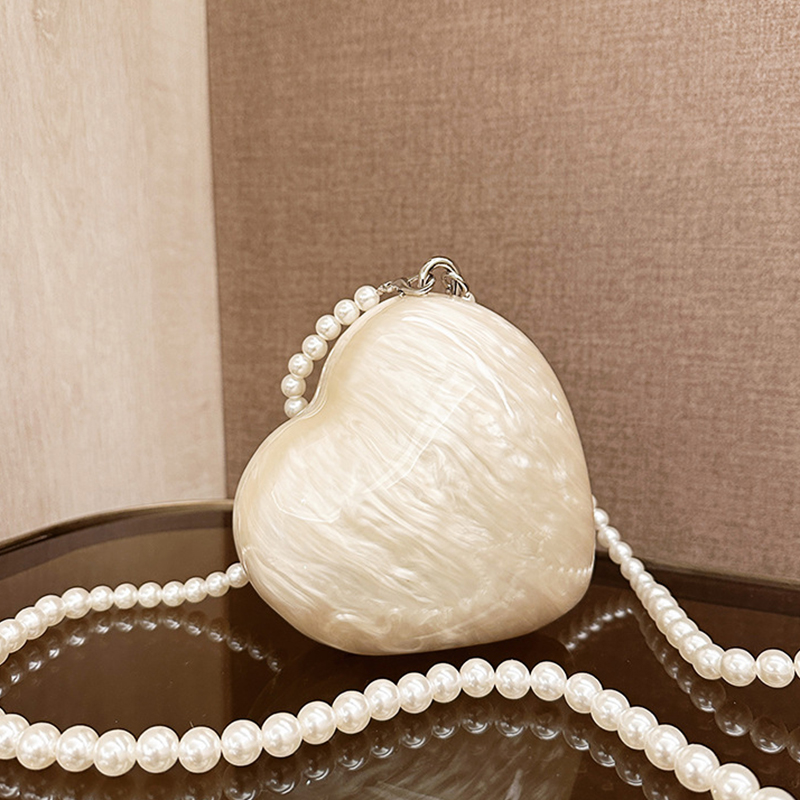 Mini Purse Chain - Designer Acrylic Hearts Clutch Bag Pearl